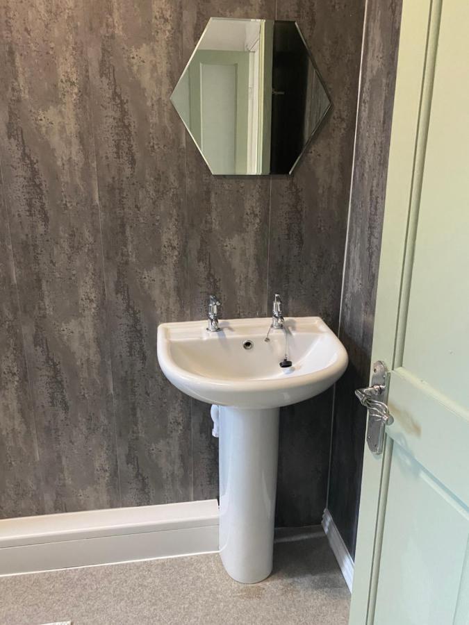 Montrose - Perfect Contractor Stay, Own Driveway, 3 Bedrooms Gateshead Esterno foto